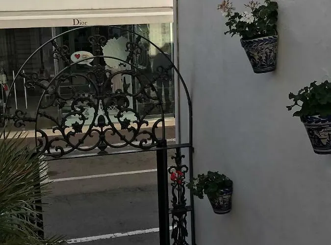 Banus Lovely * マルベーリャ